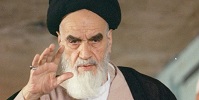 سخنرانی در جمع مردم و تاکید بر رای به «جمهوری اسلامی»