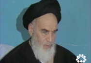 وارد نشدن نیروهای نظامی در گرایشهای سیاسی‌