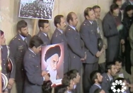 طرفین شرق و غرب با انسانها مخالفند