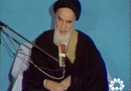 توطئه دشمن؛ منزوی کردن روحانیون از عرصه سیاست‌