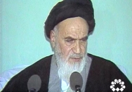 همراهی مردم در اداره امور و دفاع از کشور