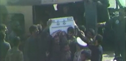 فیلم فرود هلی‌کوپتر حامل پیکر مطهر امام خمینی(ره) در مراسم تشییع