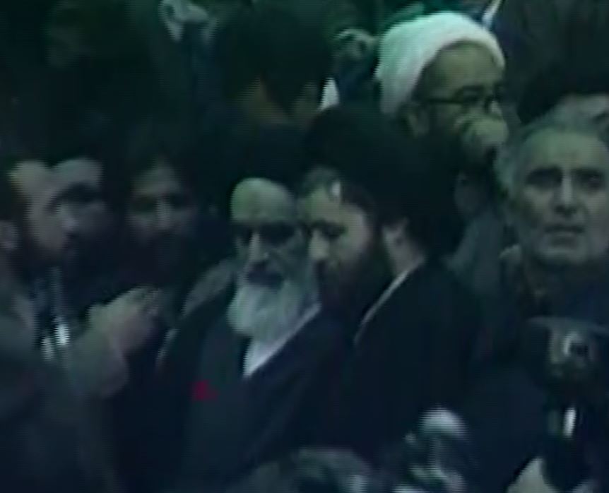 فیلم - سرود خمینی ای امام در مراسم استقبال از امام 2 - pic.jpg