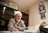 مهندس بازرگان معتقد بود که شاه بماند و سلطنت کند