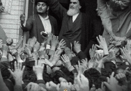 قطع ایادی ابرقدرتها مهمترین چیزی بود که برای ملت ما حاصل شد