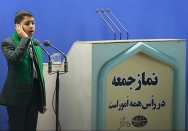 نماز جمعه یک اجتماع سیاسی است در عین حالیکه عبادت است