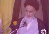 استقلال در گرو خروج از غرب‌زدگی‌