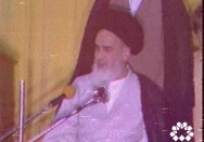 روی آوردن جوانان به فحشا ، مانع توجه به مسائل کلان