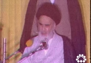 لزوم اعراض از آثار غرب‌زدگان‌