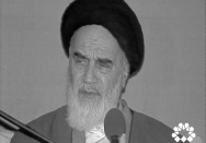 بستن بازار و راه افتادن در محله‌ها بدون اینکه اجازه داده شده باشد انحراف است