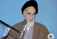می‌خواهند که تربیتهای اسلامی در دانشگاهها نباشد