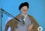هر قانونی که بر خلاف اسلام است قانون‌ نیست