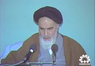 علمایی که در حوزه‌ها هستند باید تربیت کنند