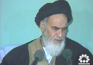 ذخایر خودتان را تقدیم امریکا می‌کنید و از او هم عذر می‌خواهید