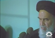 ما تابع اسلام هستیم؛ هر چه فرموده است عمل می‌کنیم