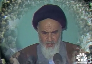 خداوند این قدرتهایی که برای اسلام کار می‌کنند، پیروز کند