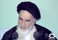 کسی که به پیشگاه خدا دست خودش را دراز کرد، همه را پشت سر می‌گذارد