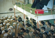 آگاه باشید! می خواهند ما را به زمان اختناق برگردانند