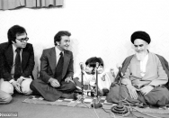 لاله و لادن بیژنی در کنار امام خمینی
