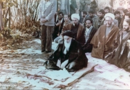 نماز جماعت در نوفل لوشاتو