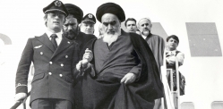 بازگشت امام به میهن پس از تبعید در ۱۲ بهمن ۵۷